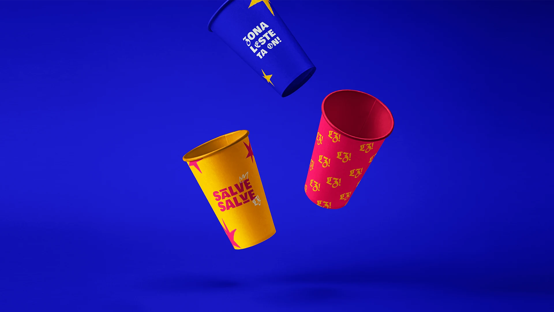 Copos personalizados com a identidade da festa Salve Salve LZ